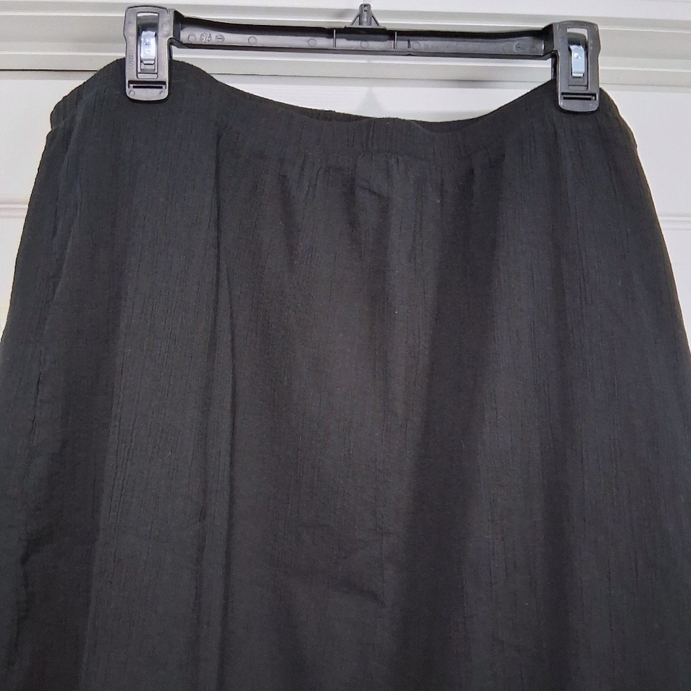 Vintage Style D&Co Black Maxi Skirt Eyelet Ruffle Broomstick Elastic Waist 2x - Picture 3 of 15